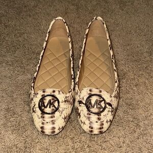 Michael Kors Snakeskin Patterned Loafers in Cream and Brown
